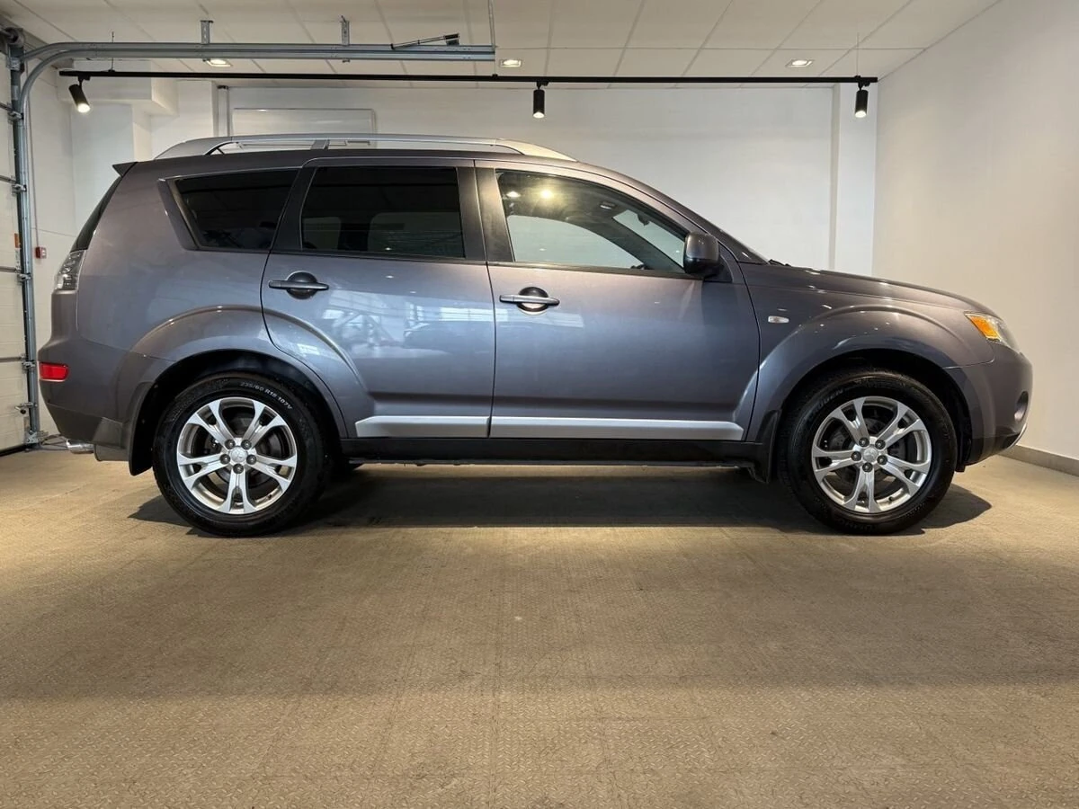 Mitsubishi Outlander, 2008г, полный привод, механика