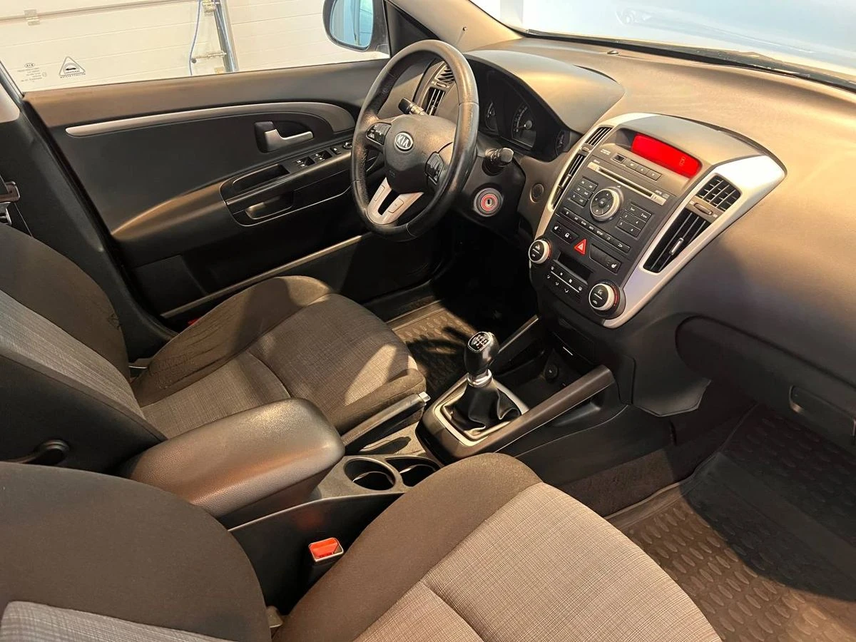 Kia Ceed, 2010г, передний привод, механика