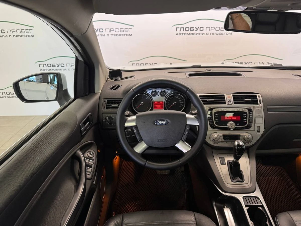 Ford Kuga, 2011г, полный привод, механика