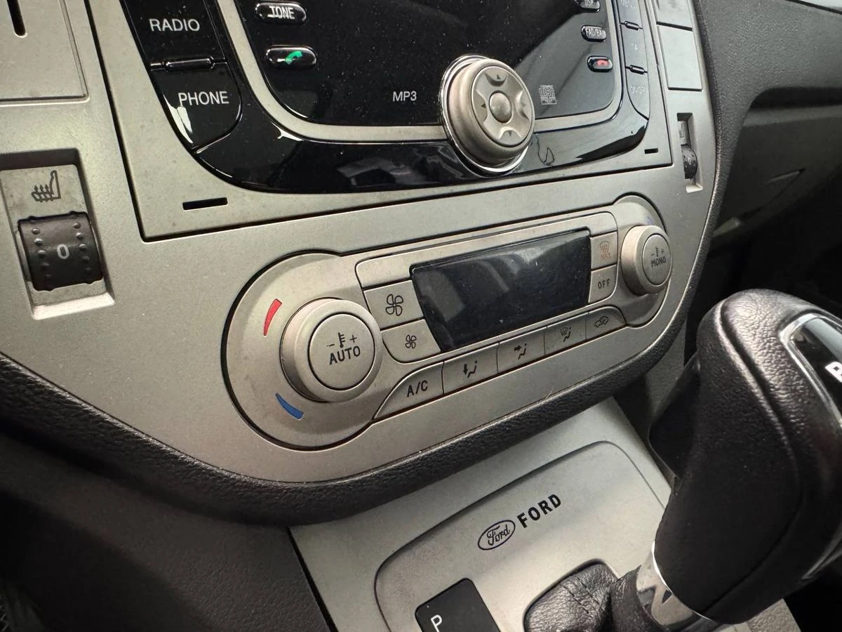 Ford Kuga, 2011г, полный привод, механика