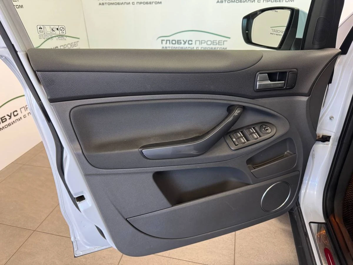 Ford Kuga, 2011г, полный привод, механика