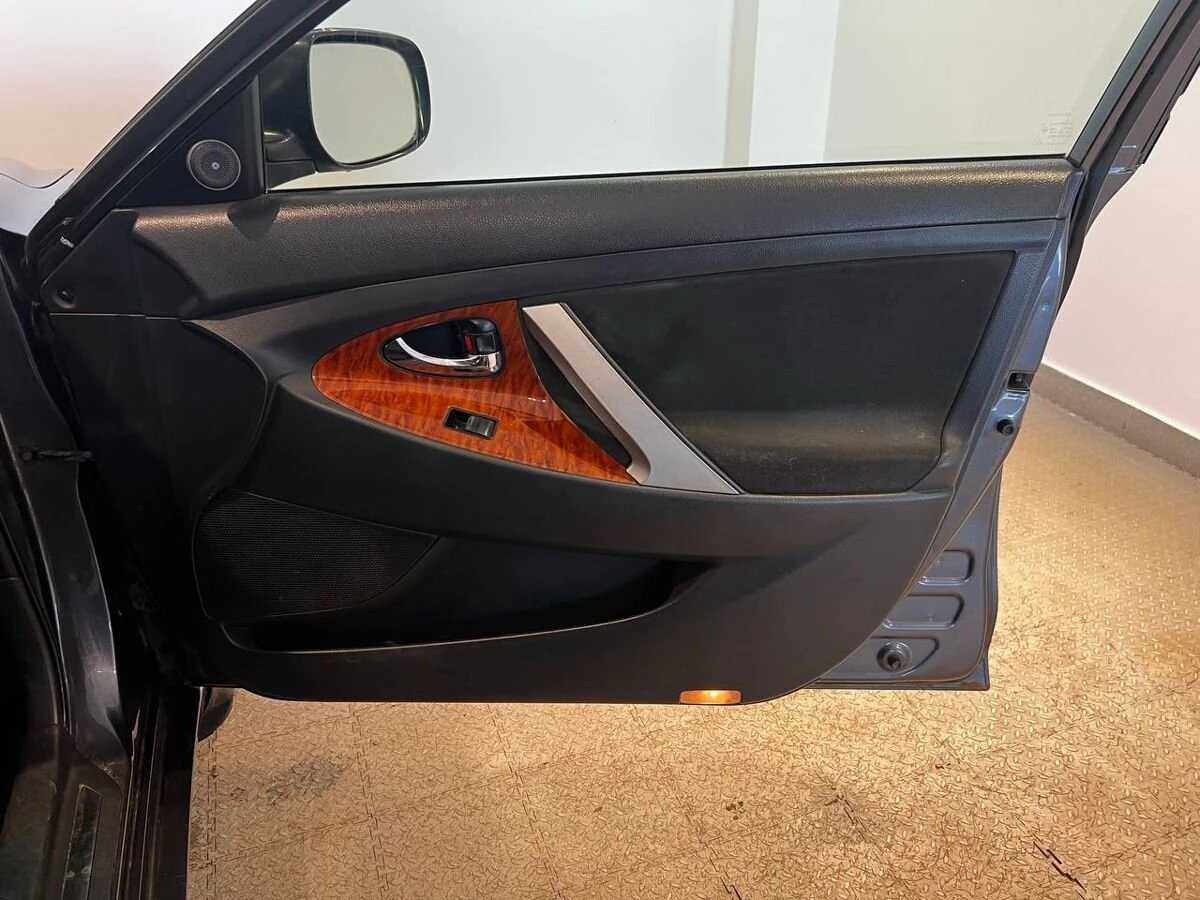 Toyota Camry, 2008г, передний привод, механика