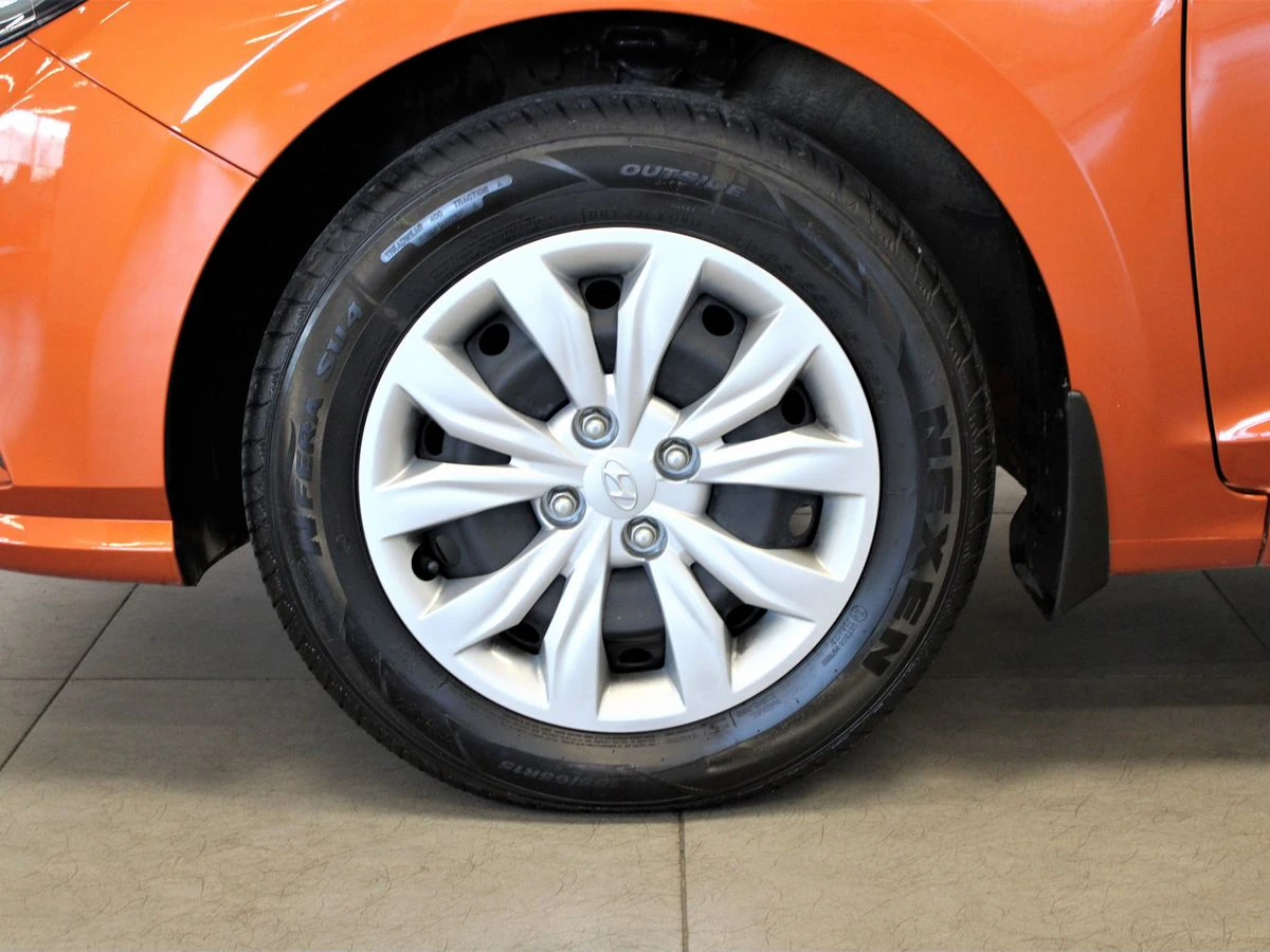 Hyundai Solaris, 2022г, передний привод, автомат