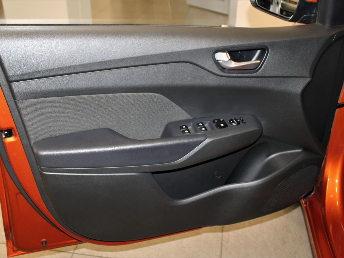 Hyundai Solaris, 2022г, передний привод, автомат