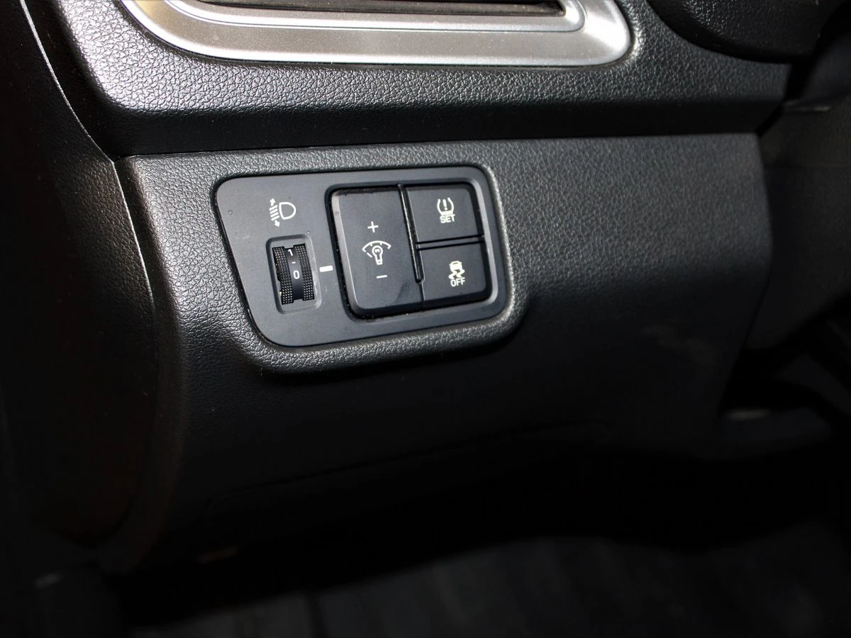 Hyundai Solaris, 2022г, передний привод, автомат