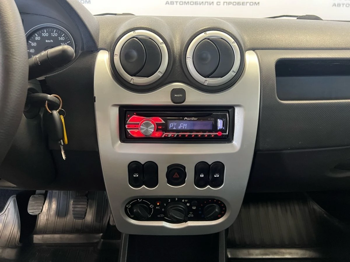 Renault Logan, 2013г, передний привод, механика