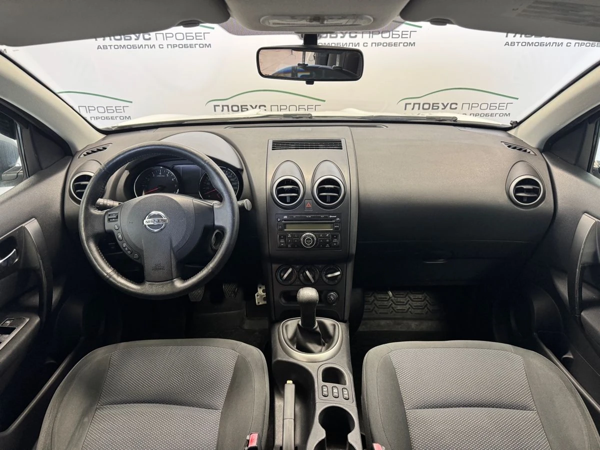 Nissan Qashqai, 2011г, передний привод, механика