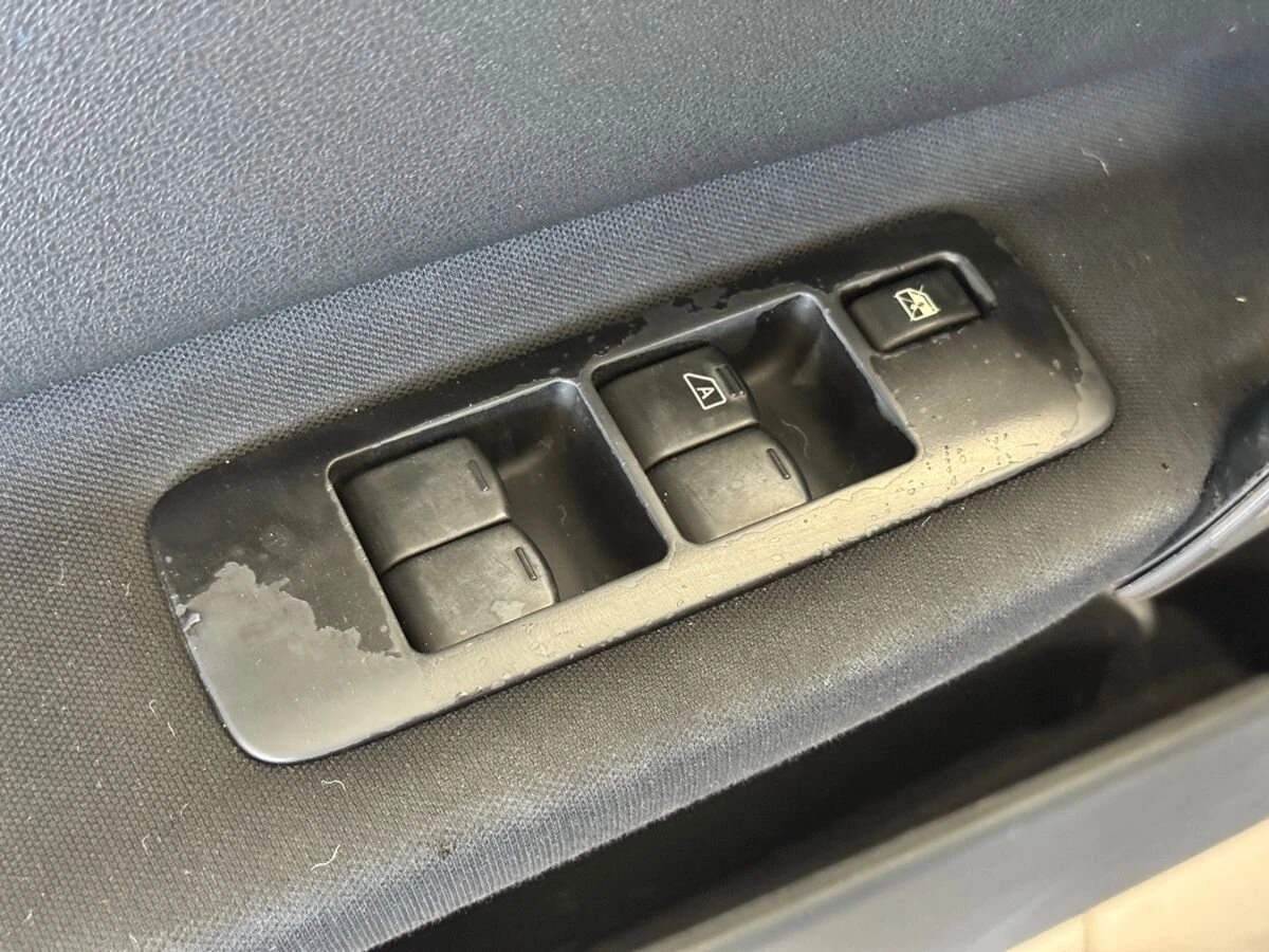 Nissan Qashqai, 2011г, передний привод, механика