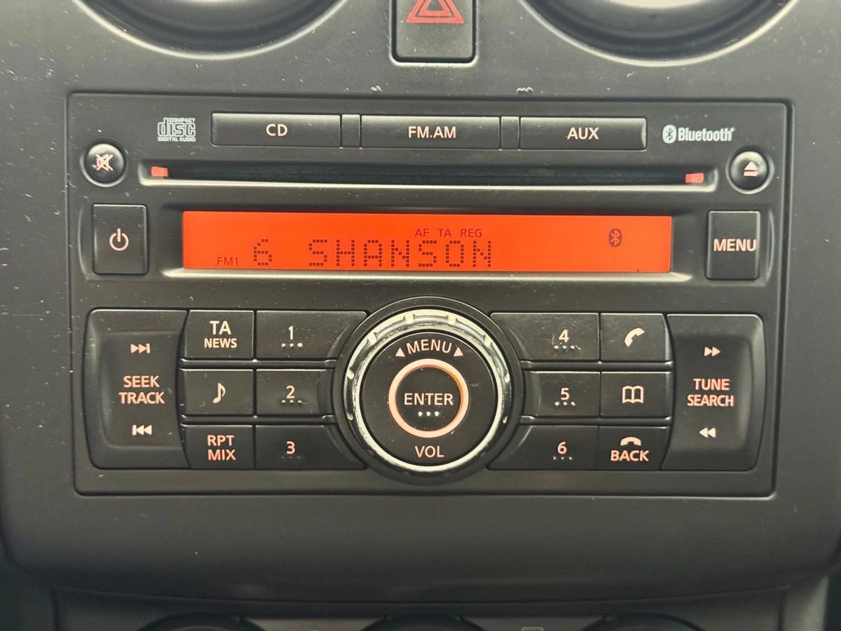 Nissan Qashqai, 2011г, передний привод, механика