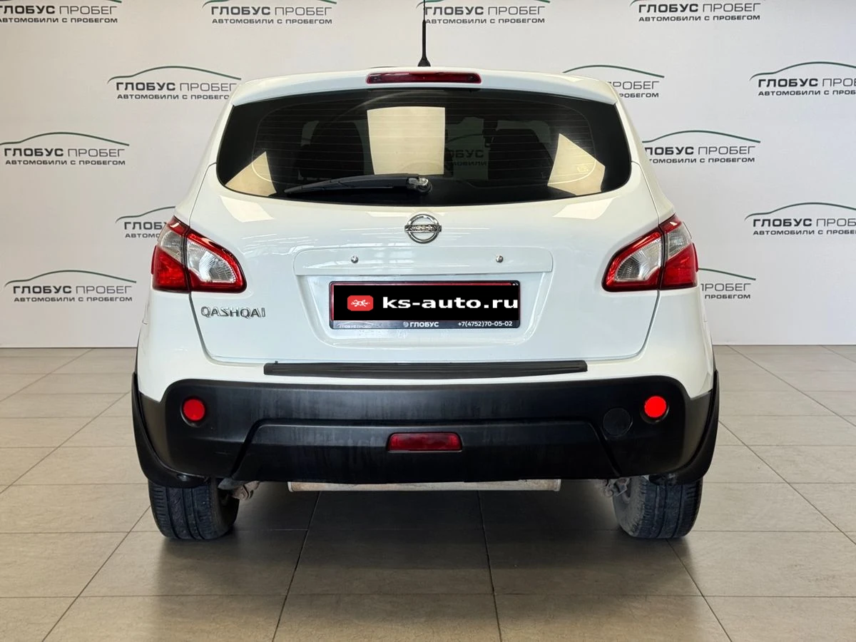 Nissan Qashqai, 2011г, передний привод, механика