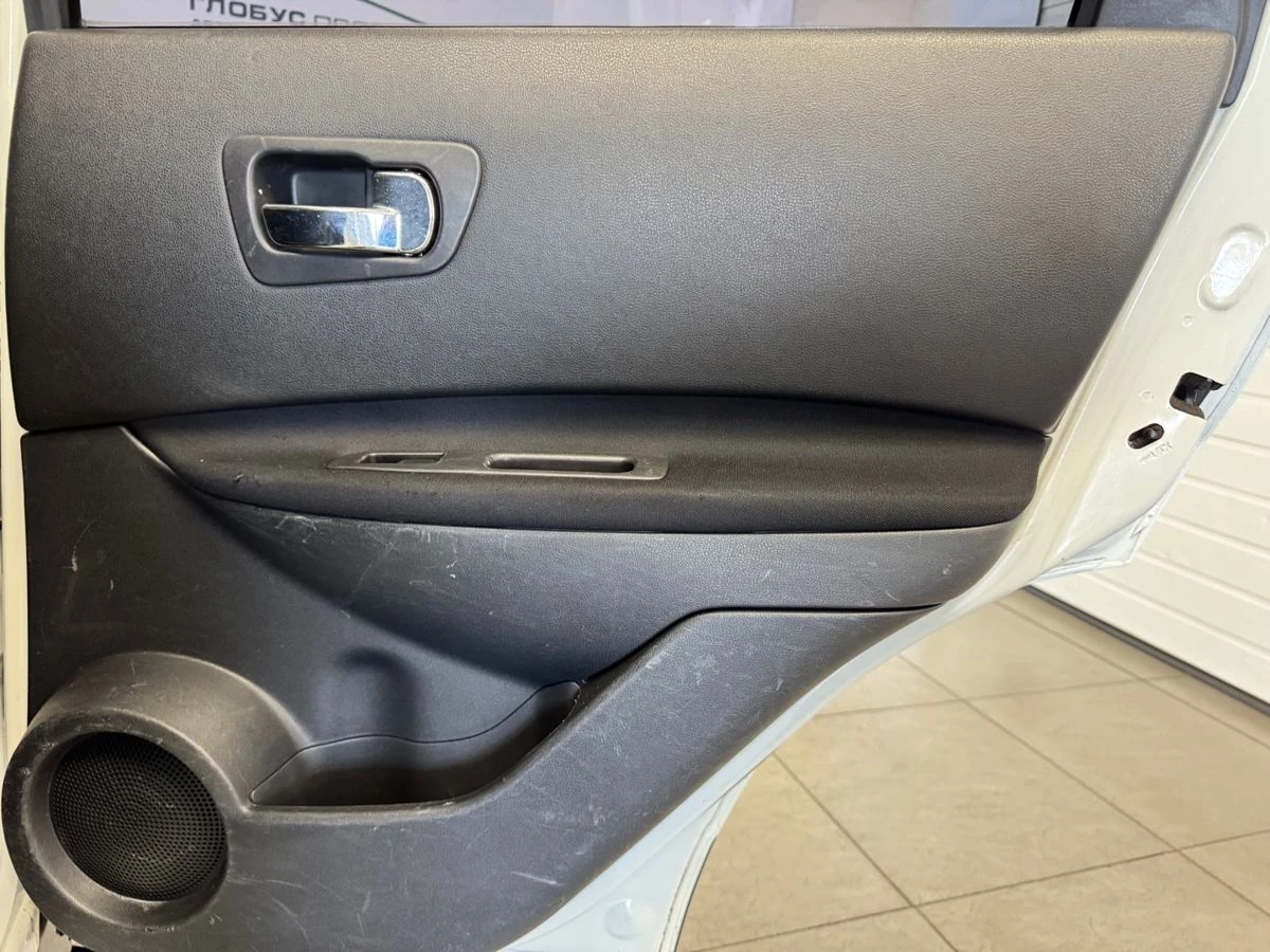 Nissan Qashqai, 2011г, передний привод, механика