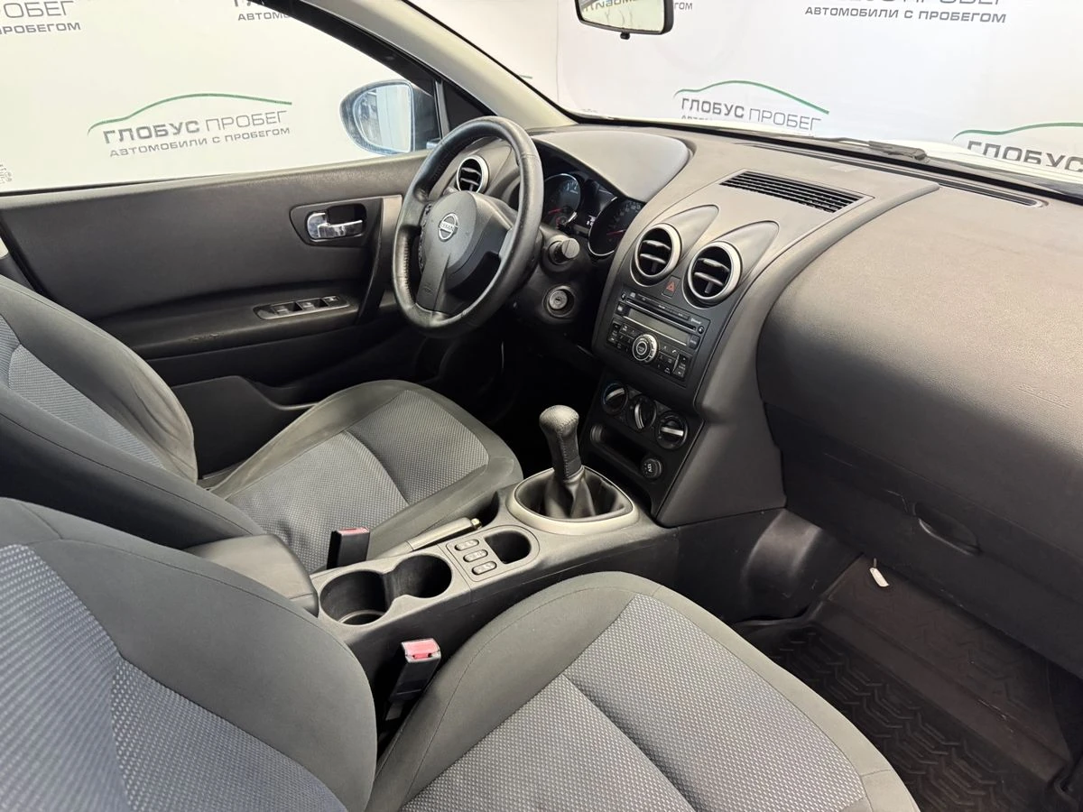 Nissan Qashqai, 2011г, передний привод, механика