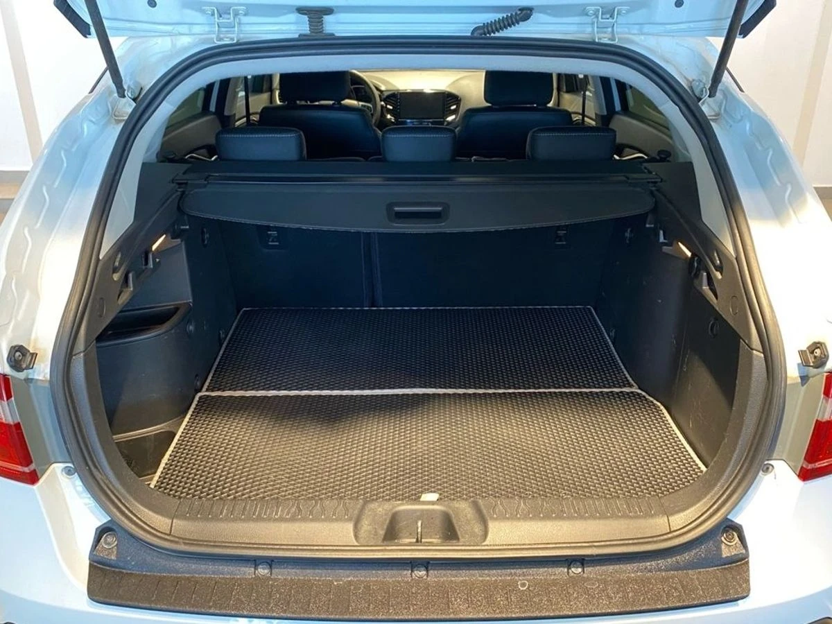 Lada (ВАЗ) Vesta, 2019г, передний привод, механика