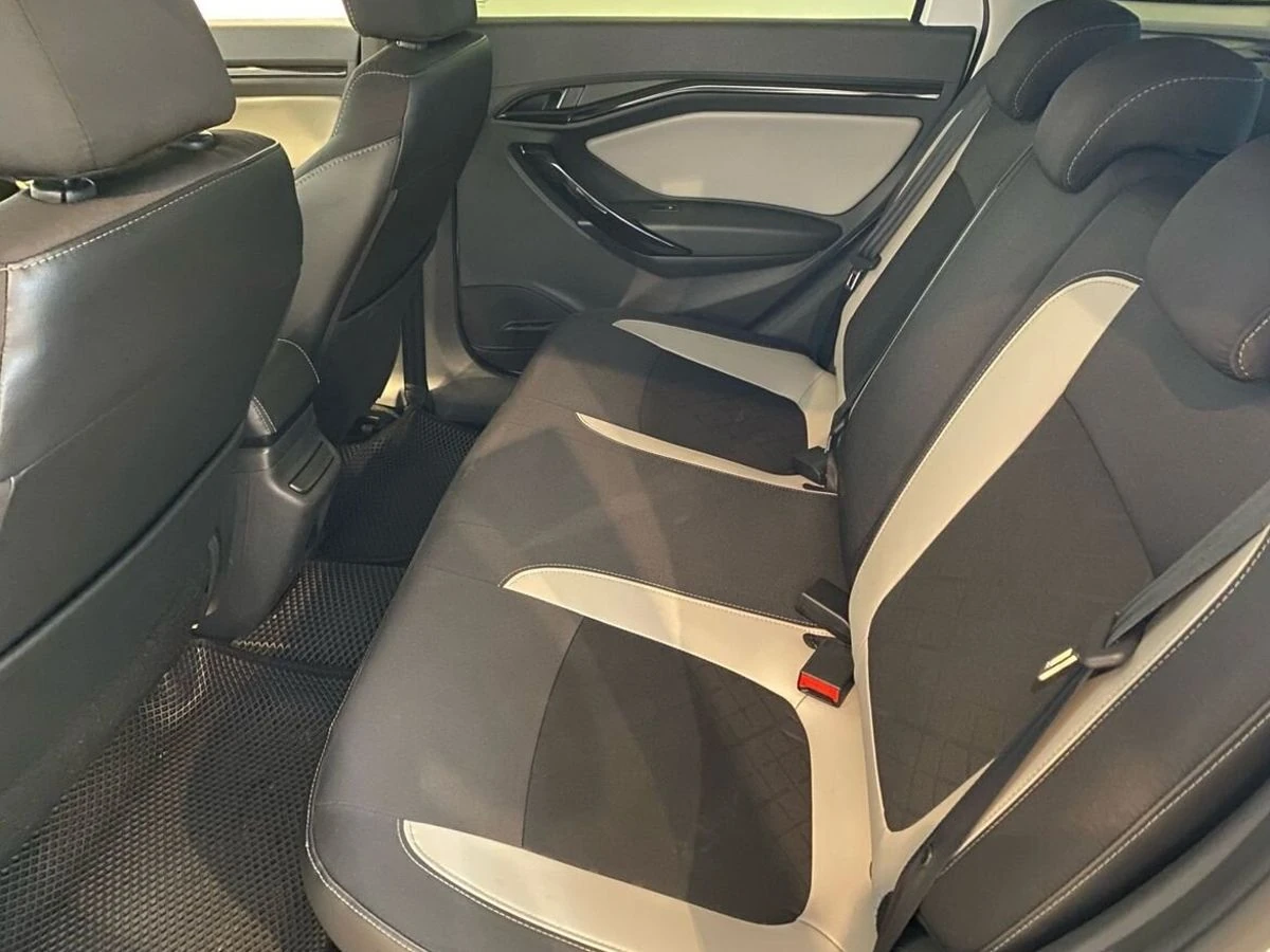 Lada (ВАЗ) Vesta, 2019г, передний привод, механика