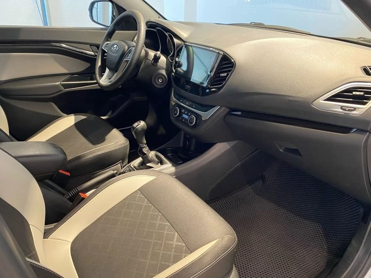 Lada (ВАЗ) Vesta, 2019г, передний привод, механика