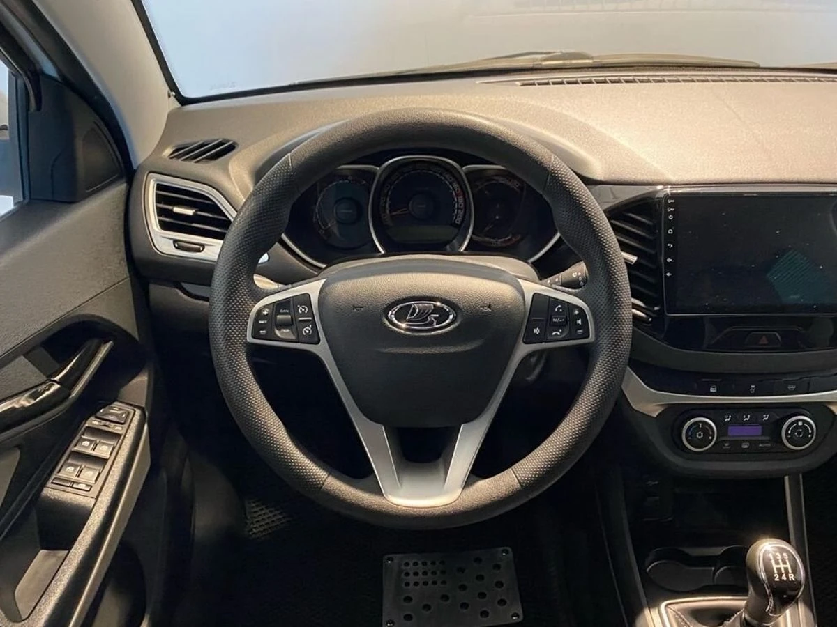 Lada (ВАЗ) Vesta, 2019г, передний привод, механика