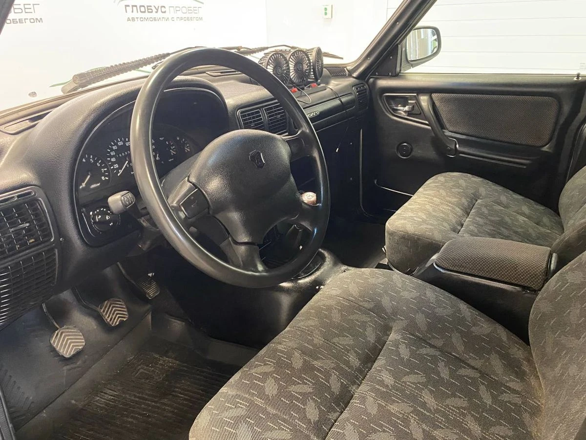 ГАЗ 3102 «Волга», 2006г, задний привод, механика