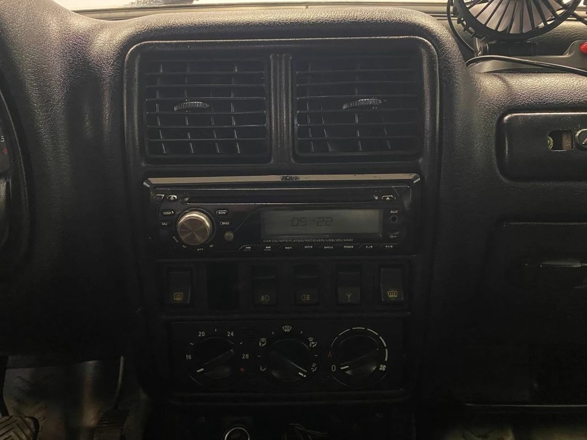 ГАЗ 3102 «Волга», 2006г, задний привод, механика