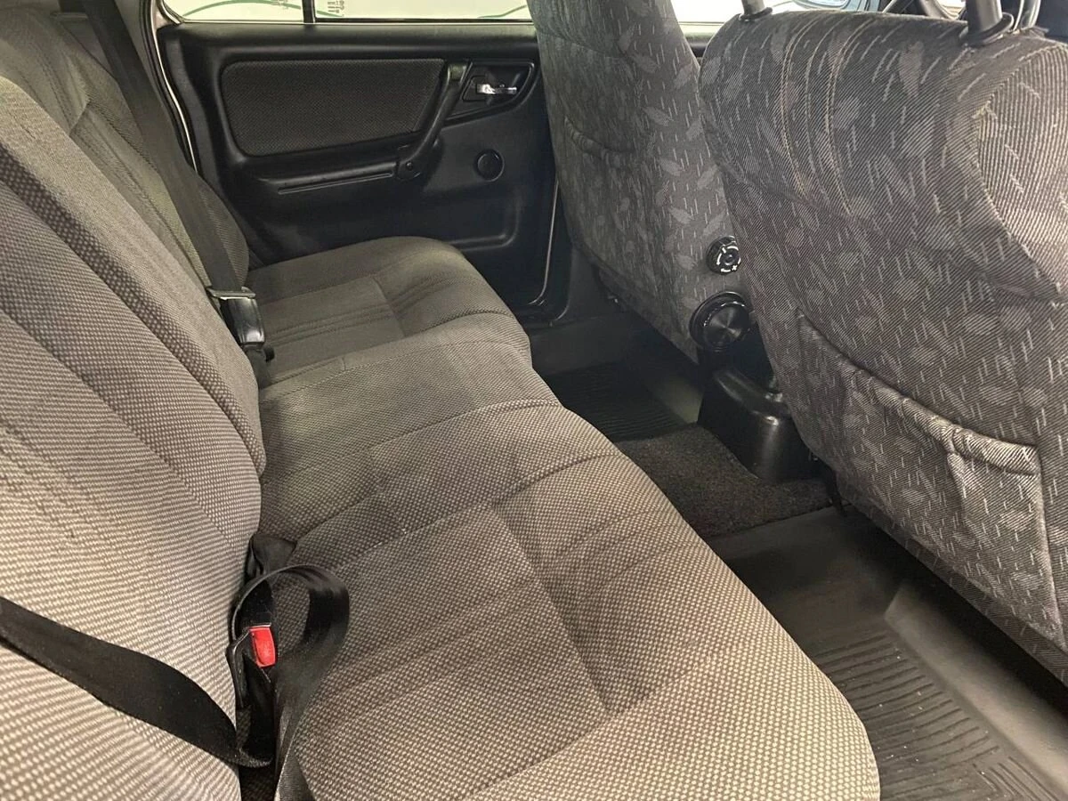 ГАЗ 3102 «Волга», 2006г, задний привод, механика