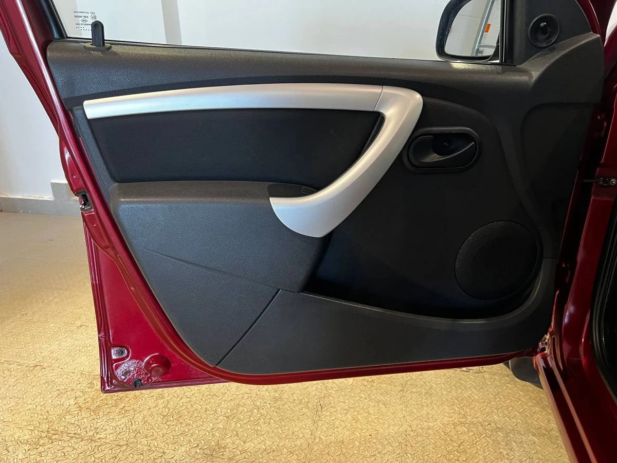 Renault Sandero, 2013г, передний привод, механика