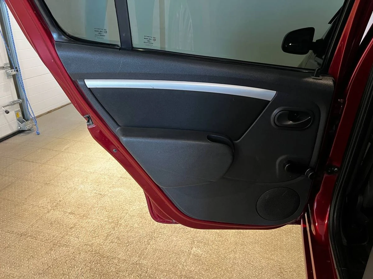 Renault Sandero, 2013г, передний привод, механика