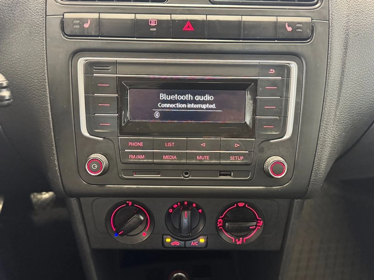 Volkswagen Polo, 2016г, передний привод, механика