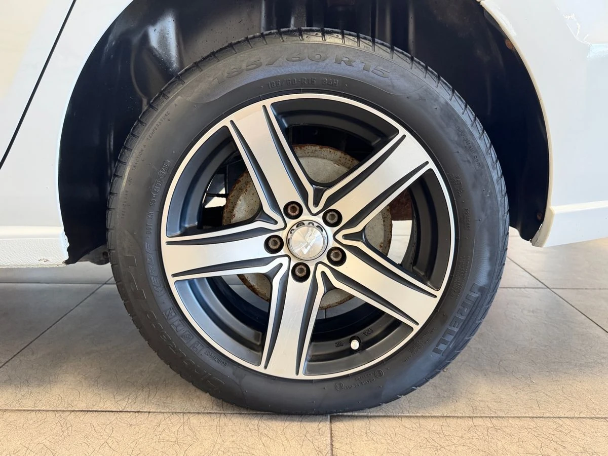 Volkswagen Polo, 2016г, передний привод, механика