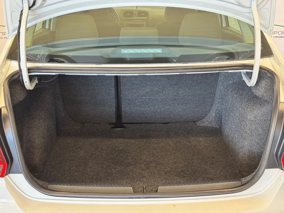 Volkswagen Polo, 2016г, передний привод, механика