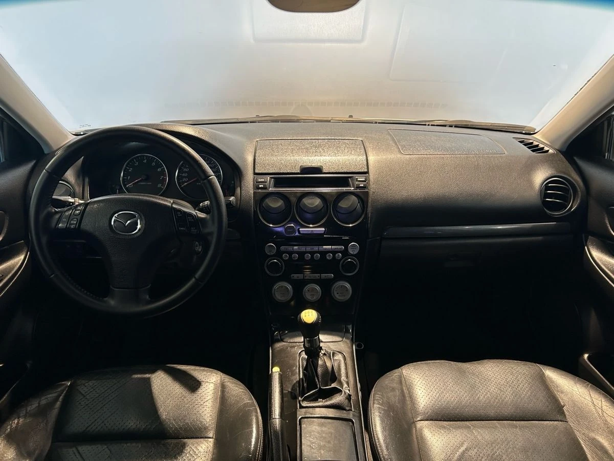 Mazda 6, 2004г, передний привод, механика