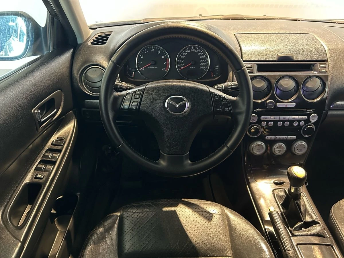 Mazda 6, 2004г, передний привод, механика