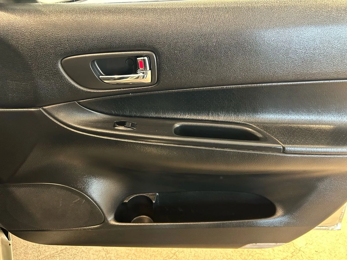 Mazda 6, 2004г, передний привод, механика