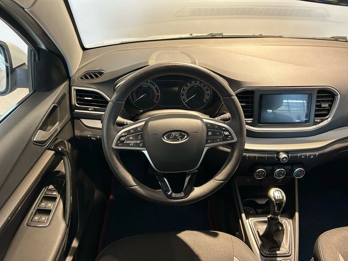 Lada (ВАЗ) Vesta, 2023г, передний привод, механика