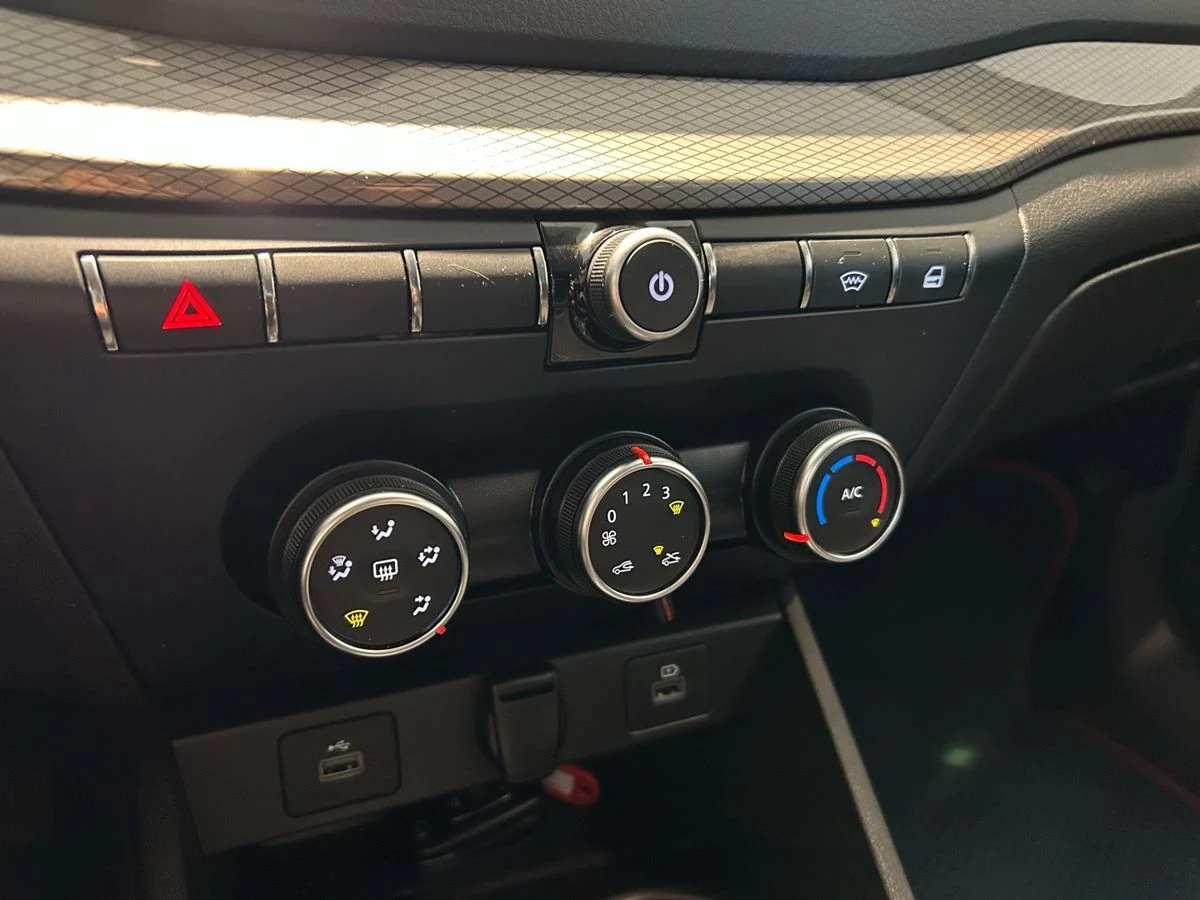 Lada (ВАЗ) Vesta, 2023г, передний привод, механика