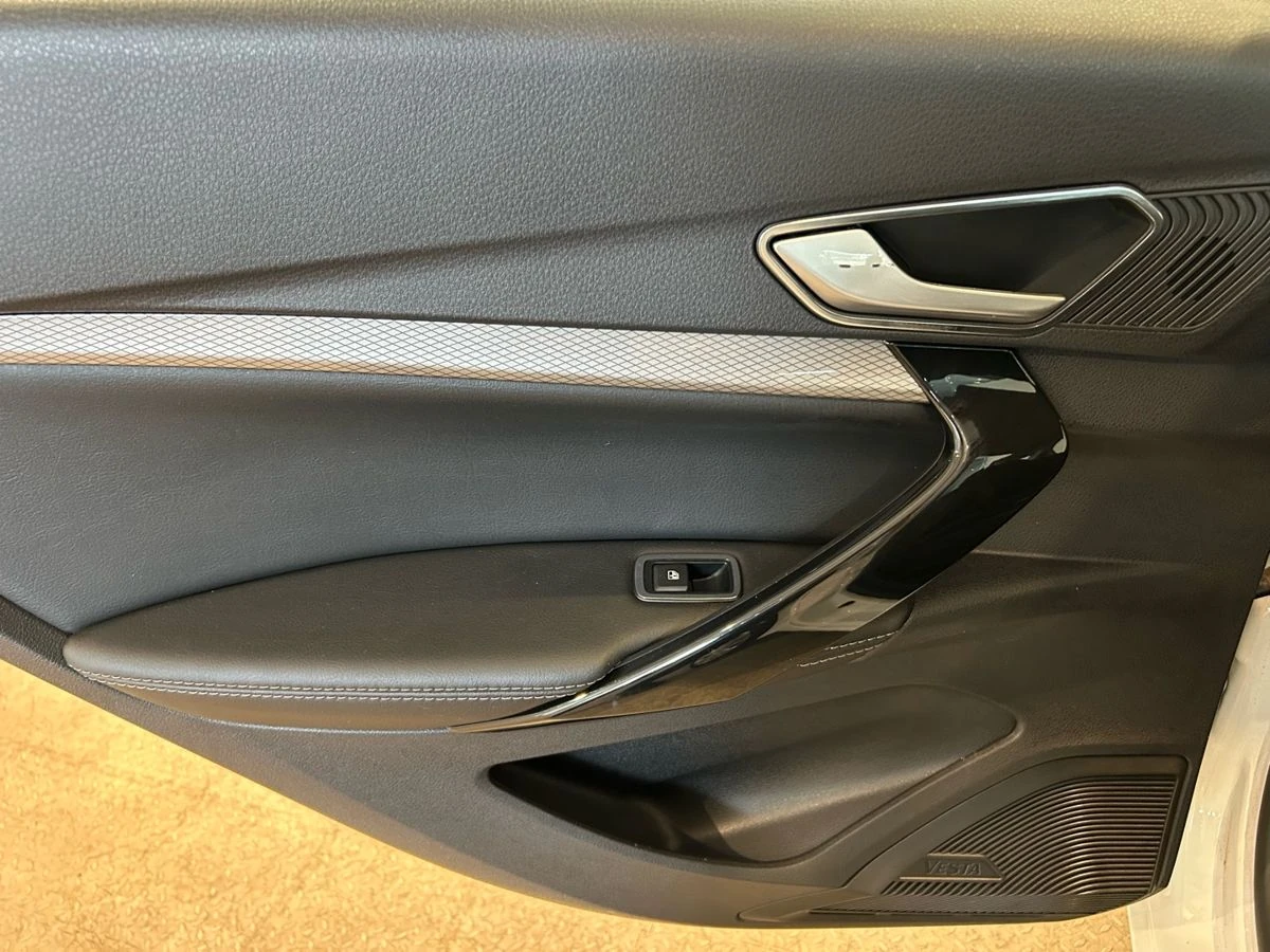 Lada (ВАЗ) Vesta, 2023г, передний привод, механика