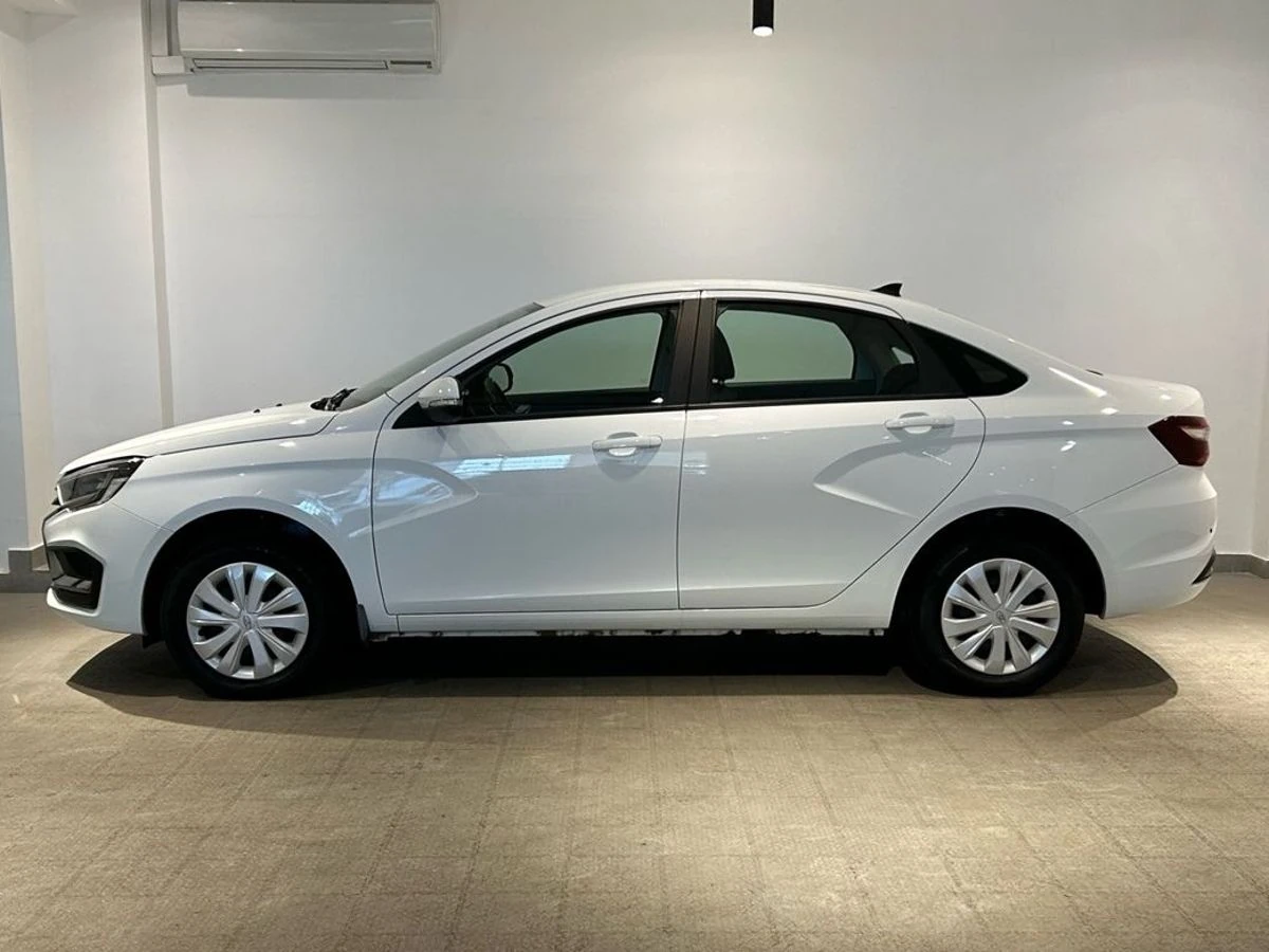Lada (ВАЗ) Vesta, 2023г, передний привод, механика