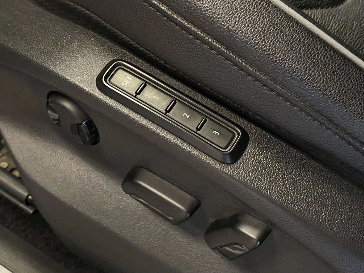 Volkswagen Tiguan, 2020г, полный привод, робот