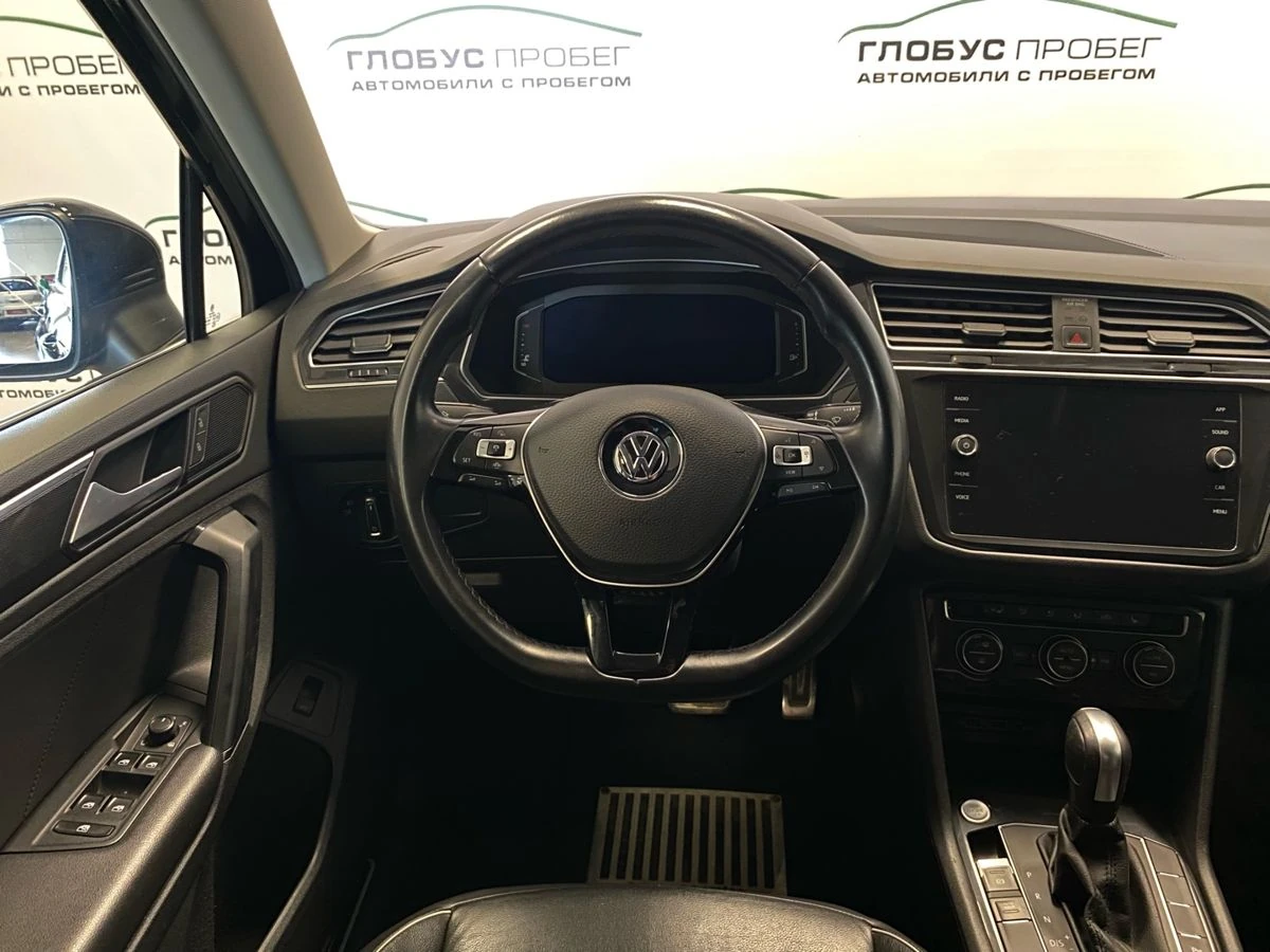 Volkswagen Tiguan, 2020г, полный привод, робот