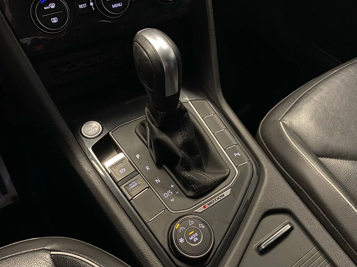 Volkswagen Tiguan, 2020г, полный привод, робот