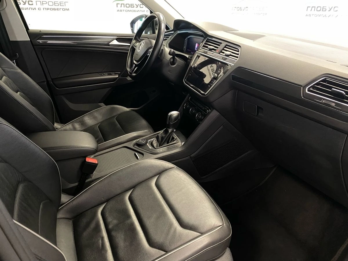 Volkswagen Tiguan, 2020г, полный привод, робот