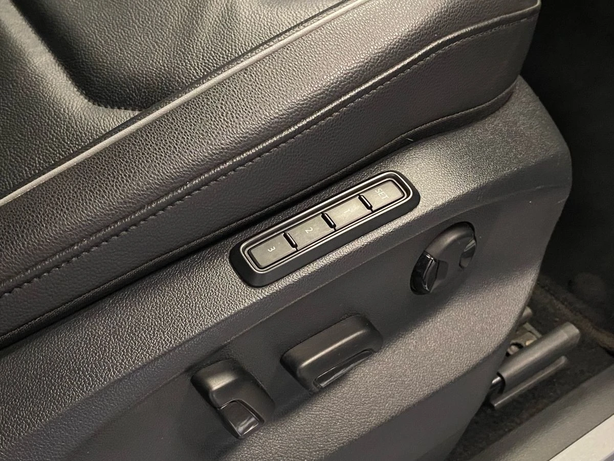 Volkswagen Tiguan, 2020г, полный привод, робот