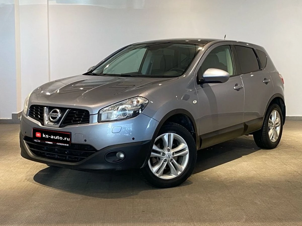 Nissan Qashqai, 2010г, передний привод, автомат