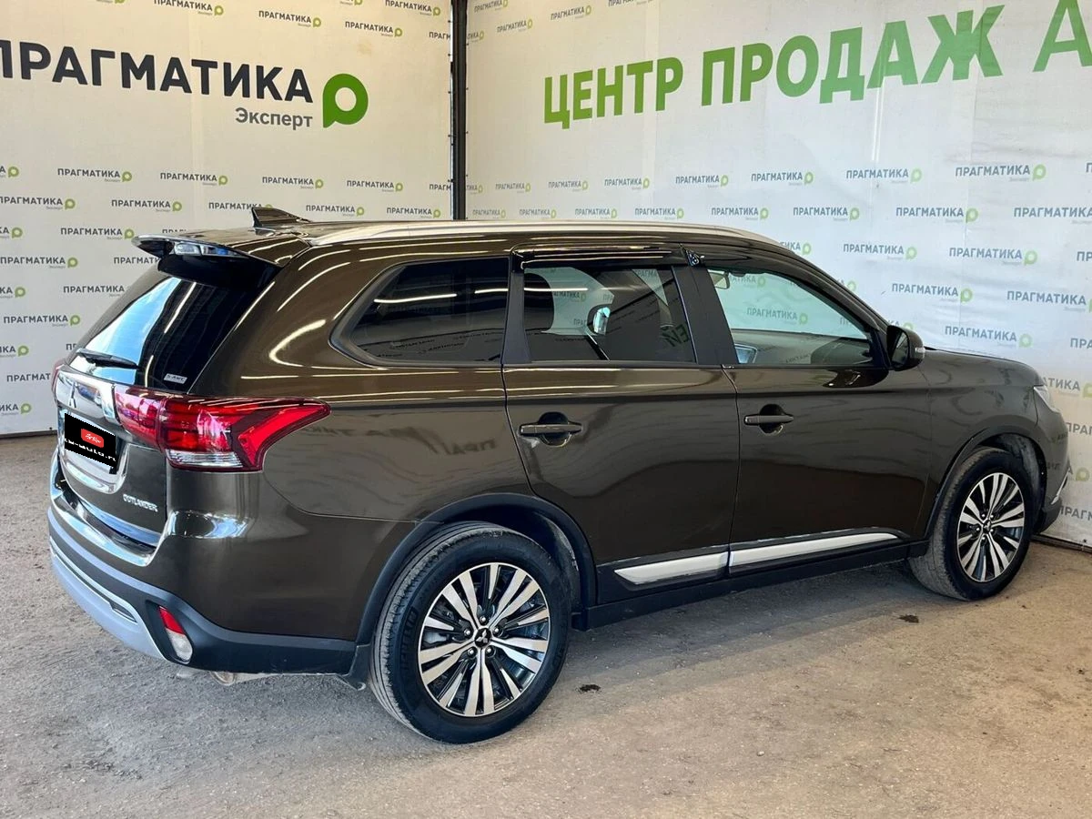 Mitsubishi Outlander, 2020г, полный привод, вариатор