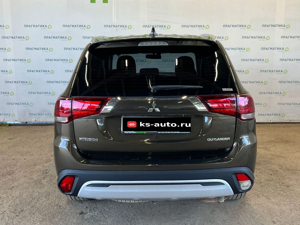 Mitsubishi Outlander, 2020г, полный привод, вариатор