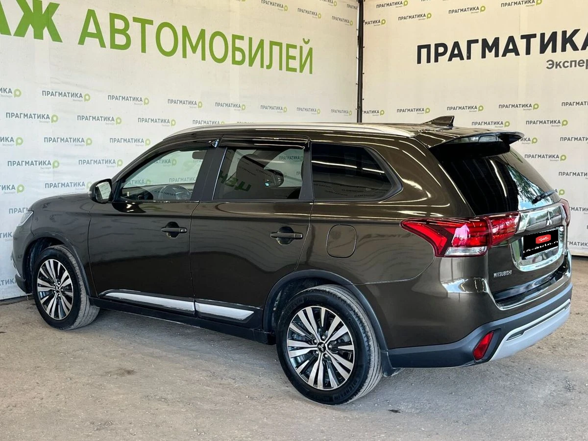 Mitsubishi Outlander, 2020г, полный привод, вариатор