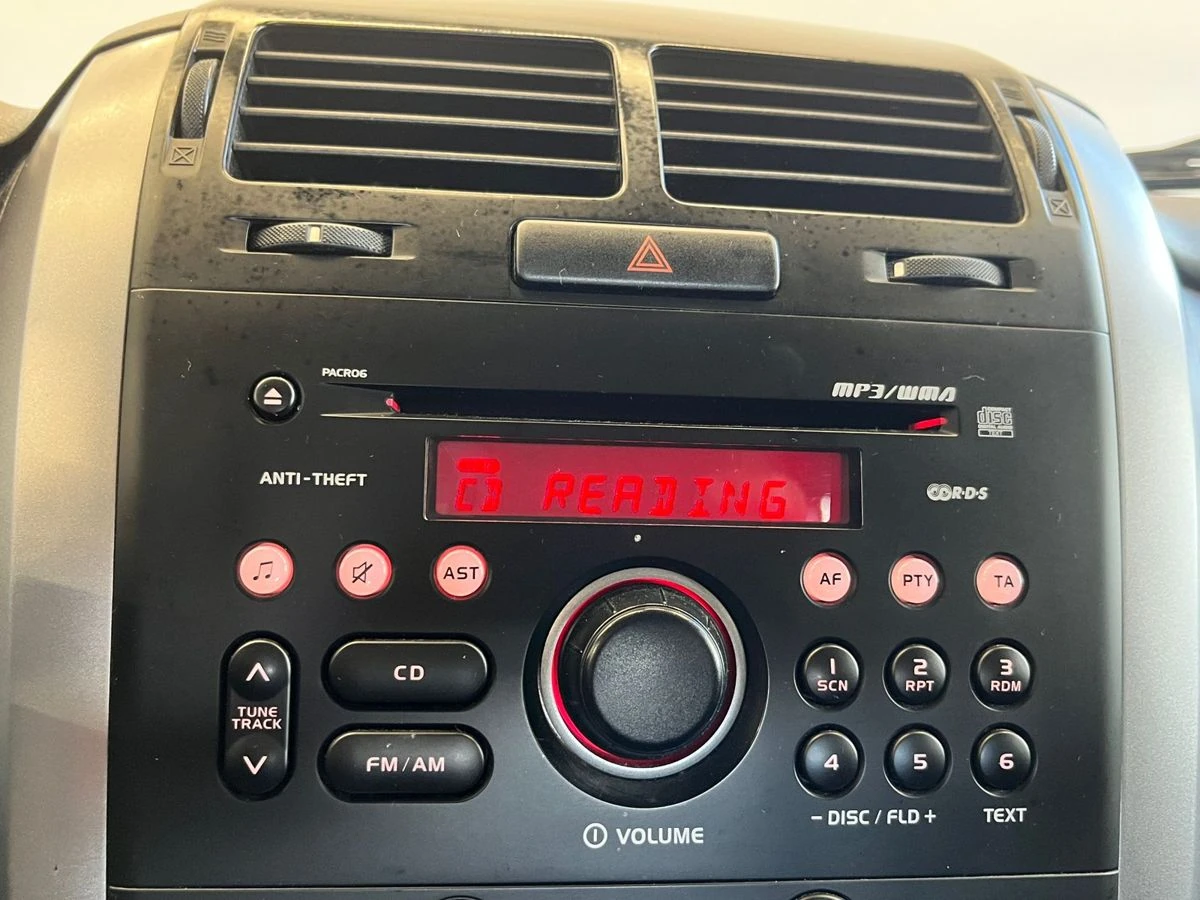 Suzuki Grand Vitara, 2011г, полный привод, механика