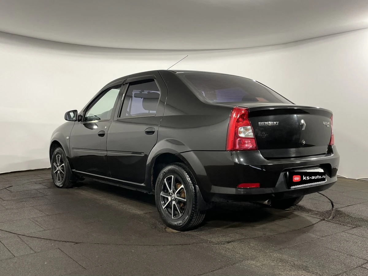 Renault Logan, 2014г, передний привод, автомат