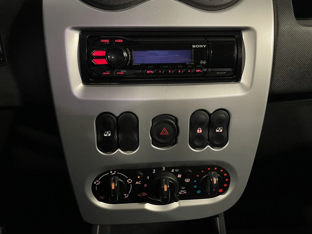 Renault Logan, 2014г, передний привод, автомат