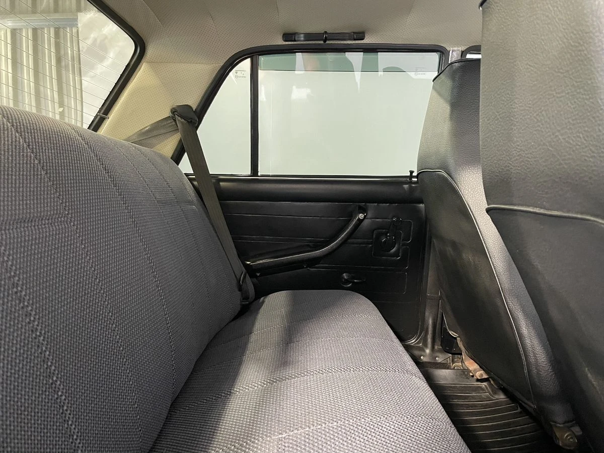 Lada (ВАЗ) 2107, 2006г, задний привод, механика