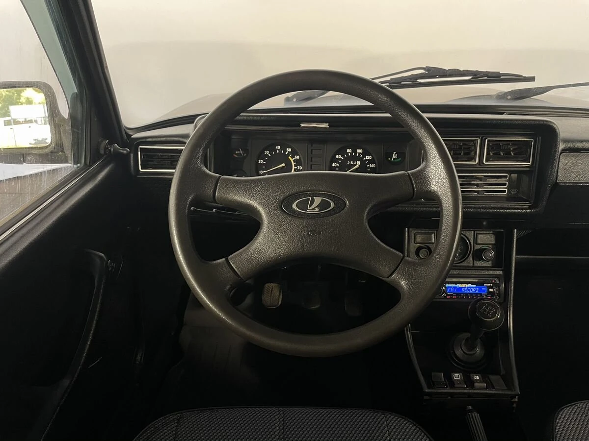 Lada (ВАЗ) 2107, 2006г, задний привод, механика