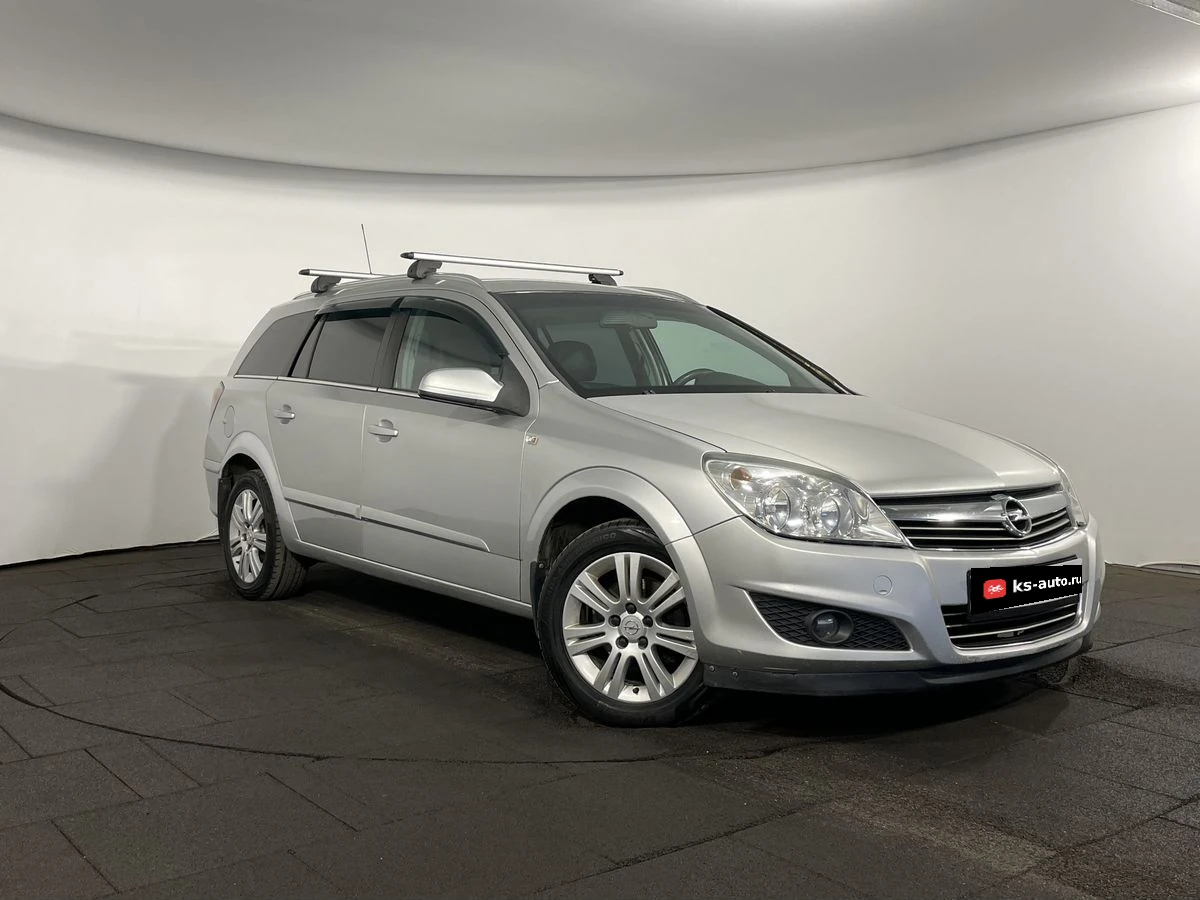 Opel Astra, 2008г, передний привод, робот